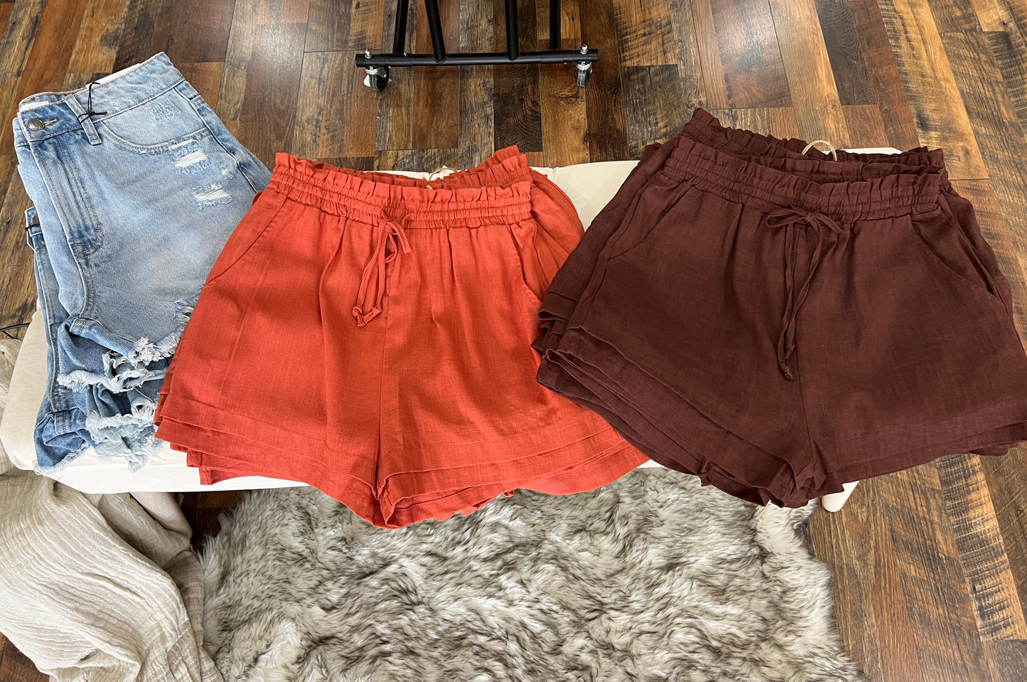 Stand Out Double Hem Linen Shorts