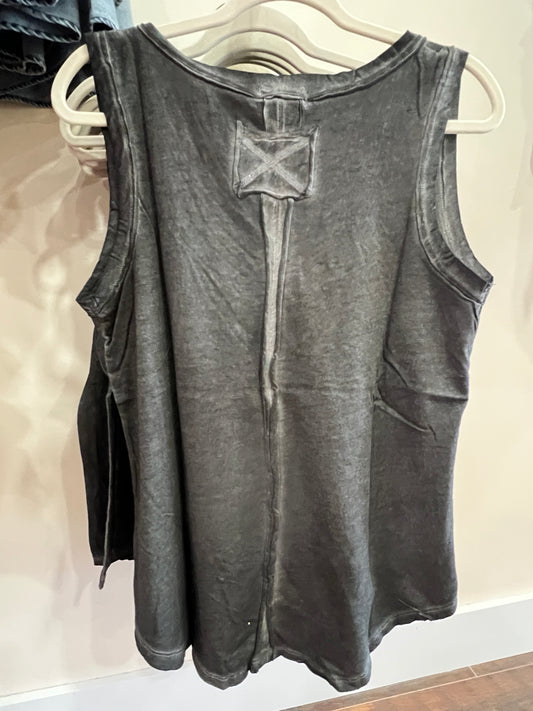 Kailee Sleeveless Tshirt